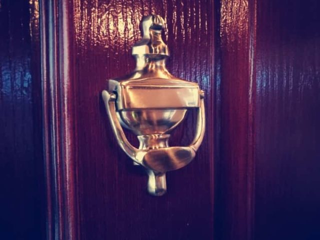 Surelock Holmes